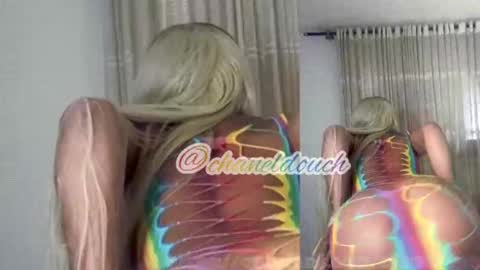 Snapshot of clermontt chatting on 2, 2, 2025 clermontt online show from 2, 2, 2025