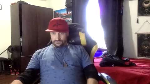 Snapshot of clintwood12 chatting on 16, 11, 2025 chad online show from 16, 11, 2025