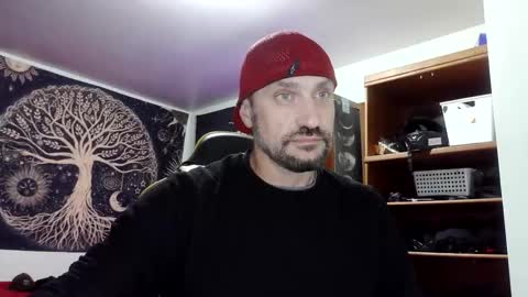 Snapshot of clintwood12 chatting on 20, 11, 2025 chad online show from 20, 11, 2025