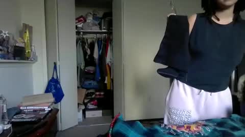 Snapshot of clioenchants chatting on 4, 12, 2024 High Queen Clio online show from 4, 12, 2024