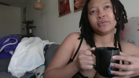 Snapshot of clioenchants chatting on 11, 2, 2025 High Queen Clio online show from 11, 2, 2025