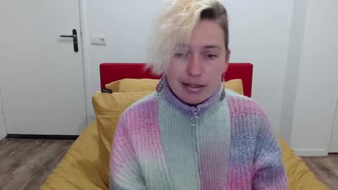 Snapshot of clittytastic chatting on 16, 2, 2025 Syl online show from 16, 2, 2025