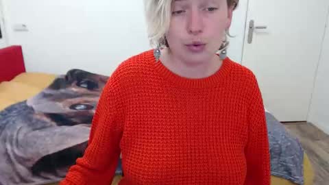 Snapshot of clittytastic chatting on 20, 11, 2025 Syl online show from 20, 11, 2025