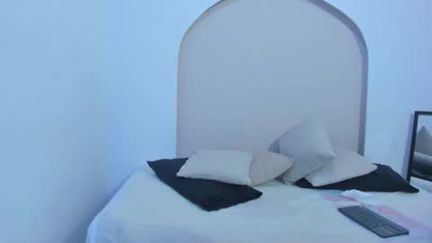 Snapshot of cloe_amazingg chatting on 8, 12, 2024 Cloe online show from 8, 12, 2024