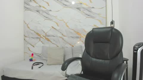 Snapshot of cloe_amazingg chatting on 25, 7, 2026 Cloe online show from 25, 7, 2026