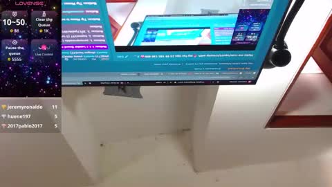 Snapshot of cloe_doll chatting on 23, 11, 2025 CLOE online show from 23, 11, 2025