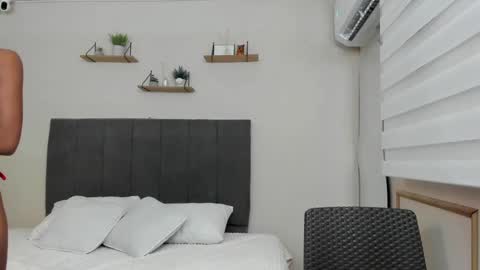 Snapshot of cloe_harry chatting on 9, 11, 2025 Cloe x Harry online show from 9, 11, 2025