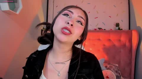 Cloe  online show from 1, 2, 2025
