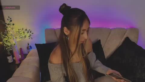 Snapshot of cloe_martinezz_ chatting on 10, 6, 2026 cloe_martinezz_ online show from 10, 6, 2026
