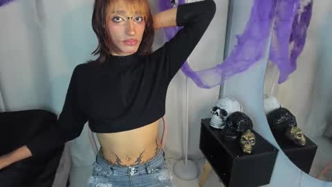 Snapshot of cloe_morningstarr chatting on 21, 10, 2025 Cloe online show from 21, 10, 2025