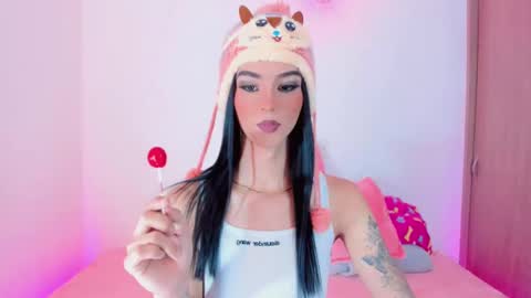 CLOE REMINTON online show from 3, 3, 2025