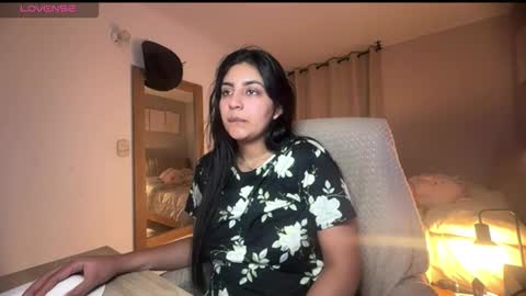 Snapshot of cloe_small08 chatting on 10, 9, 2025 cloe small online show from 10, 9, 2025