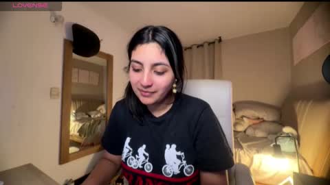 Snapshot of cloe_small08 chatting on 11, 9, 2025 cloe small online show from 11, 9, 2025