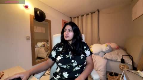 Snapshot of cloe_small08 chatting on 3, 12, 2025 cloe small online show from 3, 12, 2025