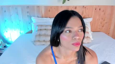 Chloe Smith online show from 14, 4, 2026