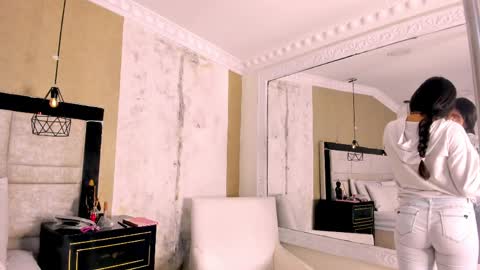 Clohe the wonder online show from 5, 4, 2026