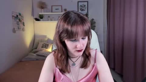 Snapshot of clover_red chatting on 22, 2, 2025 Clover follow me online show from 22, 2, 2025