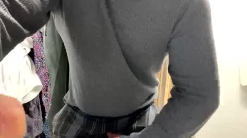 Snapshot of clovershit1 chatting on 14, 11, 2025 clovershit1 online show from 14, 11, 2025