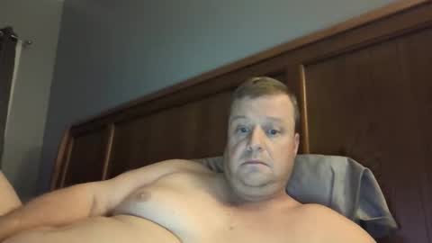 Snapshot of cmachen chatting on 6, 11, 2025 cmachen online show from 6, 11, 2025