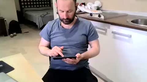 Snapshot of cmp_brandon chatting on 13, 4, 2026 cmp_brandon online show from 13, 4, 2026