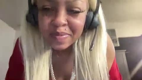 CocaNutt online show from 8, 2, 2025