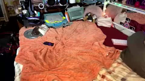 Snapshot of cock_n_creamz_n_wet_dreamz chatting on 13, 1, 2025 COCK N CREAMZ WET DREAMZ online show from 13, 1, 2025