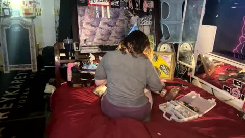 Snapshot of cock_n_creamz_n_wet_dreamz chatting on 23, 1, 2025 COCK N CREAMZ WET DREAMZ online show from 23, 1, 2025