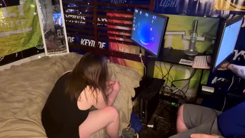 Snapshot of cock_n_creamz_n_wet_dreamz chatting on 8, 2, 2025 COCK N CREAMZ WET DREAMZ online show from 8, 2, 2025