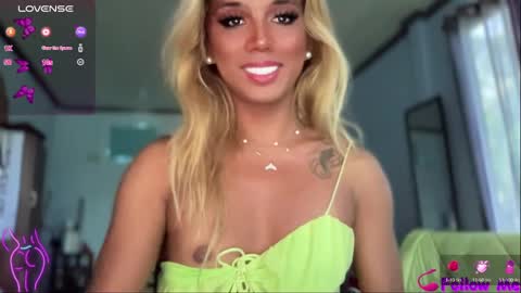 Snapshot of cockprincess_dianna chatting on 21, 12, 2024 PrincessDianna IslandGirl CUMSHOW in PVT and PASSWORDSHOW online show from 21, 12, 2024