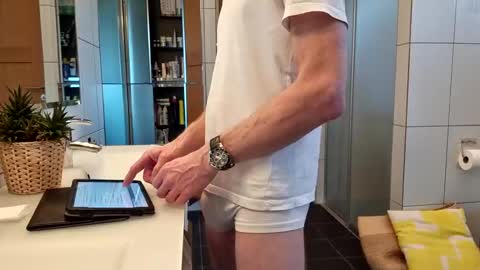 Cockvantage online show from 13, 2, 2025