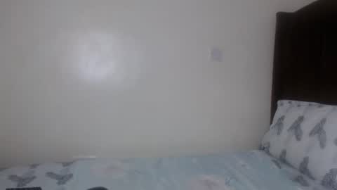 Snapshot of cocoa_devine chatting on 16, 4, 2026 cocoa_devine online show from 16, 4, 2026