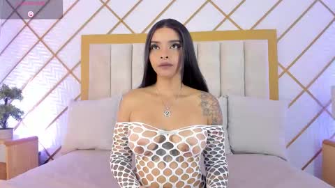 Snapshot of cocodamore1 chatting on 18, 11, 2025 online show from 18, 11, 2025