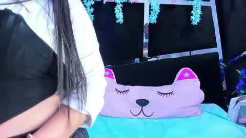 Snapshot of cocoo_nuth chatting on 20, 9, 2025 Cocoo online show from 20, 9, 2025