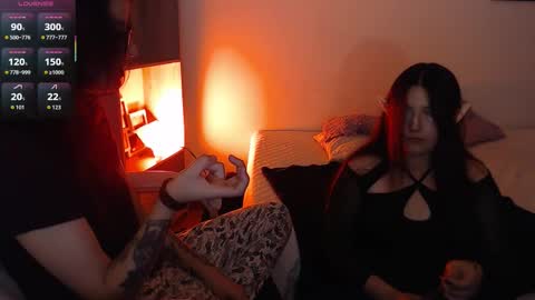 Phia And Luna online show from 1, 11, 2025