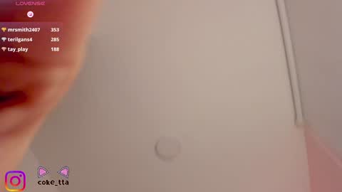 Snapshot of coke_colu chatting on 18, 1, 2025 Danna Smith online show from 18, 1, 2025