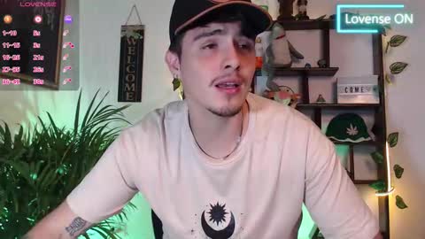 Snapshot of colby_scott chatting on 25, 10, 2025 Colby Scott online show from 25, 10, 2025