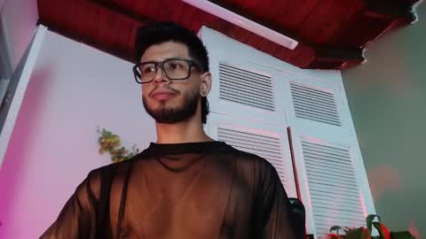 Snapshot of colby_smit chatting on 14, 11, 2025 Colby online show from 14, 11, 2025