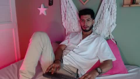 Snapshot of colby_smit chatting on 19, 11, 2025 Colby online show from 19, 11, 2025