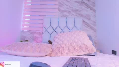 colett online show from 27, 4, 2026