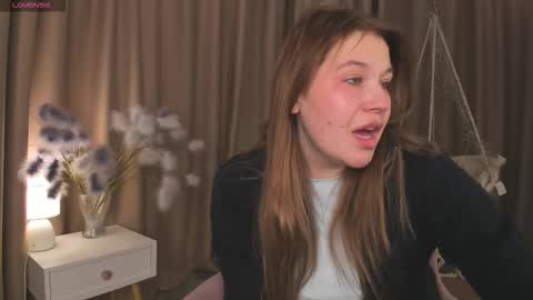 Collen Mon Tue Wed Thu Fri GMT 3 0300am - 0900am  online show from 12, 11, 2025