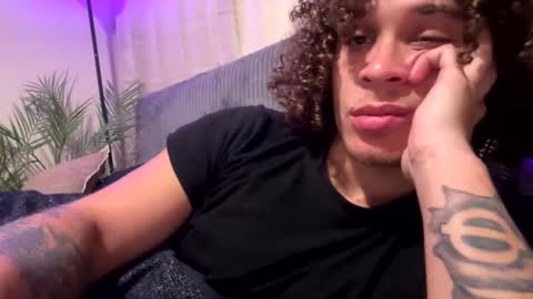 Adonis of online show from 14, 1, 2026