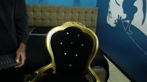 Snapshot of collemanstone chatting on 5, 11, 2025 CollemanStone online show from 5, 11, 2025