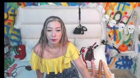 valentina online show from 9, 10, 2025