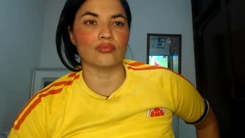 Snapshot of colombi4spice chatting on 7, 7, 2026 viviana online show from 7, 7, 2026