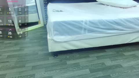  GRETCHEN  online show from 21, 2, 2025