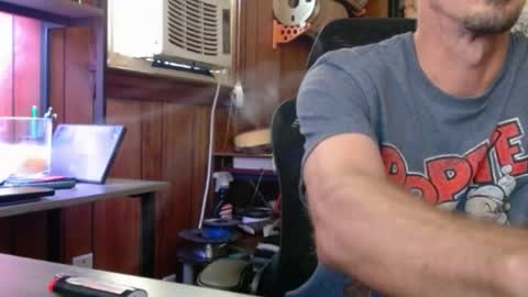 Nelson or ComicKing and sometime Peachy143 online show from 20, 9, 2025