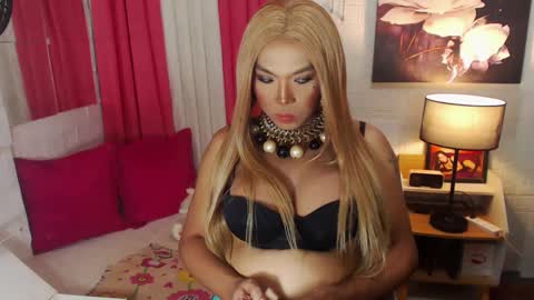 Snapshot of commanderofsexx chatting on 22, 12, 2024 QUEEN SABRINA online show from 22, 12, 2024