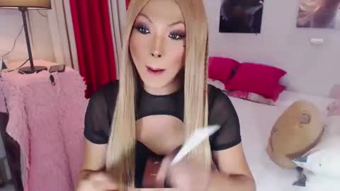 Snapshot of commanderofsexx chatting on 5, 2, 2026 QUEEN SABRINA online show from 5, 2, 2026