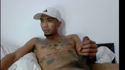 Snapshot of comoseria1927realg4life chatting on 14, 12, 2025 comoseria1927realg4life online show from 14, 12, 2025