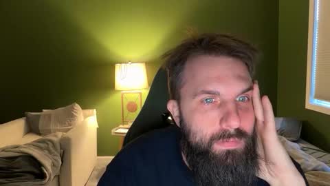 Snapshot of concentralized chatting on 14, 12, 2025 Matt online show from 14, 12, 2025